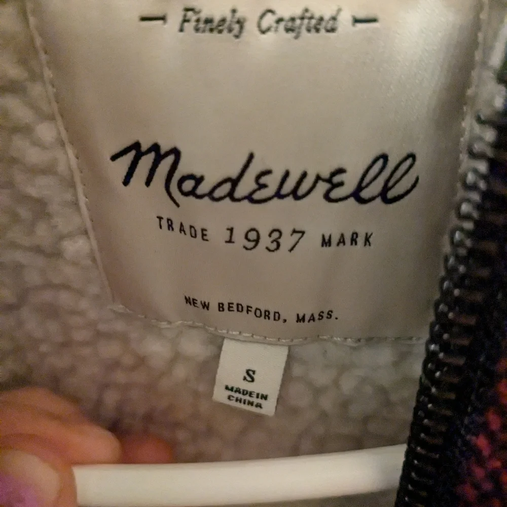 Madewell NWOT buffalo plaid Sherpa vest - Picture 3 of 4